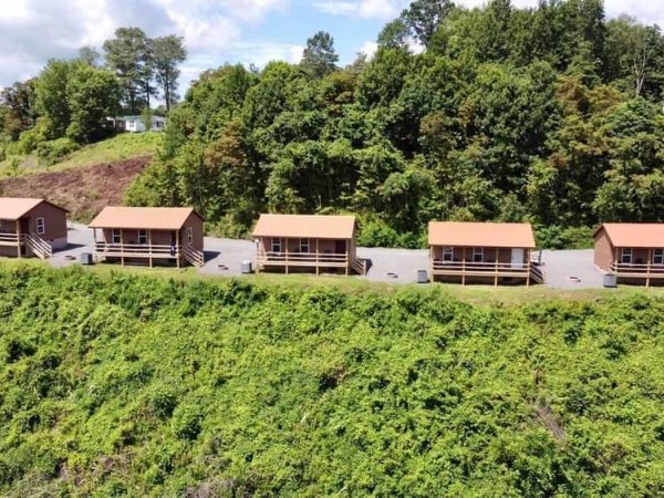 05191118-00D6-411C-A48B-2825DFE521CE