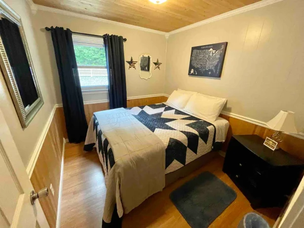 73280DF1-2B83-467E-B44F-15A56367BDB8