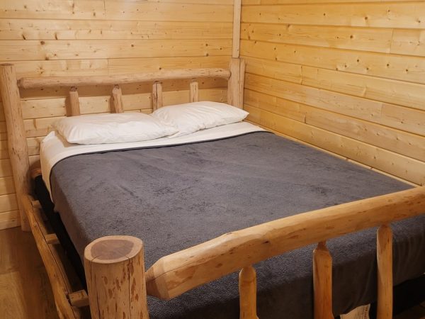 A529DFCB-F158-4FB3-B854-393339CF5900