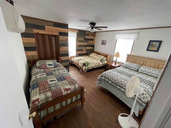 Miracle Mountain Trail House 12